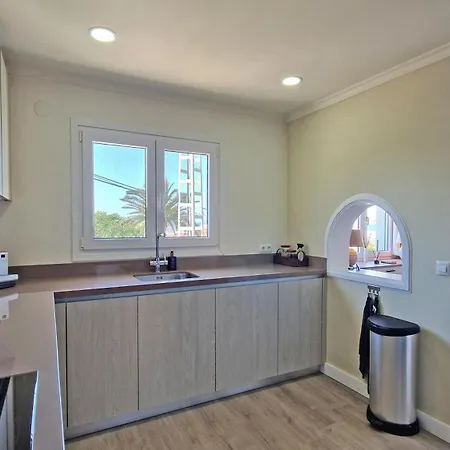 Casa Esmick * دينايا