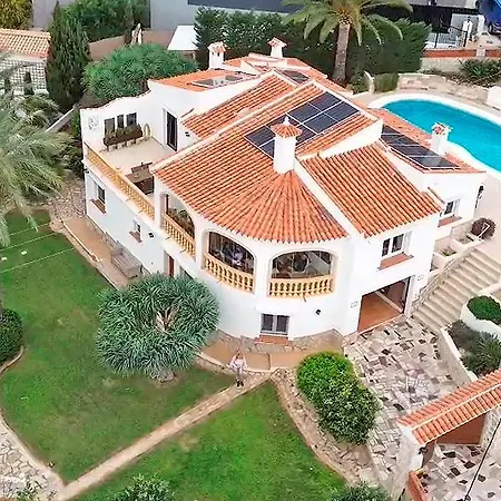 Casa Esmick فيلة *